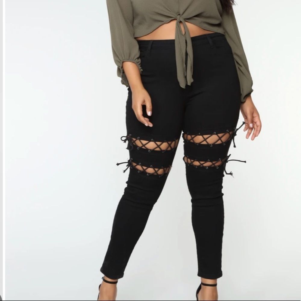 FASHION NOVA - See Ya On The Flip Side Skinny Jean